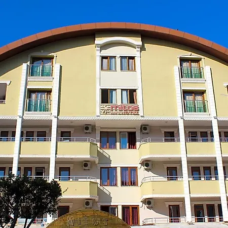 Mitos Aparthotel