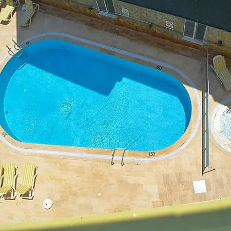 Mitos Aparthotel 3*