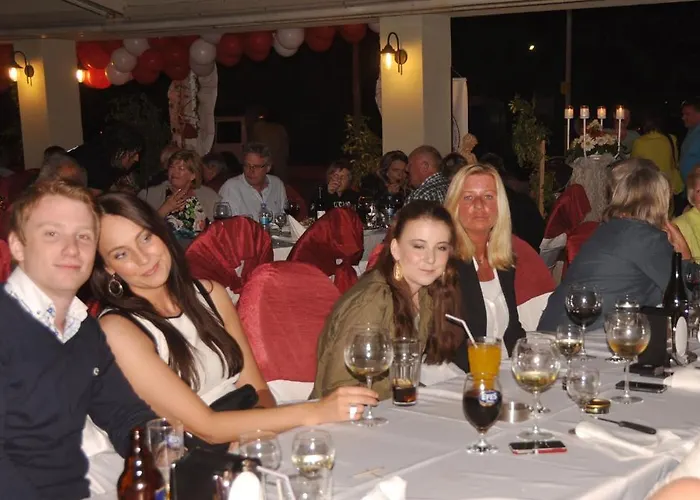 Mitos מלון דירות