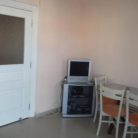 Ξενοδοχείο με διαμερίσματα Mitos