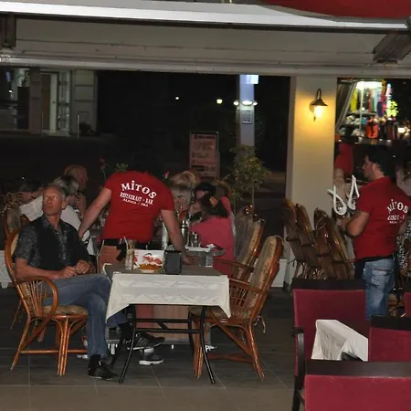 Ξενοδοχείο με διαμερίσματα Mitos Αλάνια