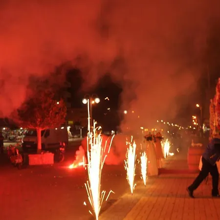Ξενοδοχείο με διαμερίσματα Mitos Αλάνια