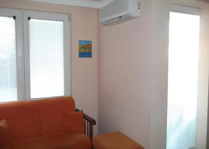 Apart-hotel Mitos 3*